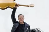 Uspeny Kanadan Bryan Adams prichadza opat do Bratislavy