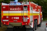 Pozia v obci Rakusy Hasici zasahuju pri poziari domu