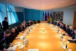 Ukrajinsky a americky tim pokracuje v rokovaniach v Berline