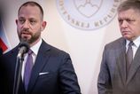 Robert Fico nie je statnik Je politicky nesvojprvny nazor Zsolta Simona