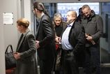 tazko pochopitelne kroky v rodine harabinovcov syn sa hlasi na sud kteremu jeho otec opovrhuje ako hitlerovskemu