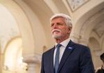 Novym sefom ceskej armady je general Miroslav Hlavac Prezident Pavel varuje pred tazkym obdobim modernizacie a vojem