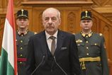 Maďarský prezident váha s podpísaním ústavnej novely. Mení pravidlá pre sudcov aj prezidenta. 3 Madarsky prezident vaha s podpisanim ustavnej novely meni pravidla pre sudcov aj prezidenta