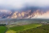 Slovenski hasicii pomahaju zvladat velke poziary vo Francuzsku