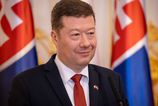 Tomio Okamura odchádza do Číny. Ešte predtým sa stretol s vedením tajných služieb. 4 Tomio Okamura odchadza do Ciny Est e predtym sa stretol s vedenim tajnych sluzieb
