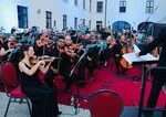 Tosca s hviezdami pod hviezdami Ked opera premenila horucu letnu noc na kuzelny pribeh