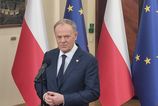 Tusk chce obmedziť platy lekárov v štátnom sektore. Strop 76 800 zlotých má priniesť väčšiu transparentnosť. 2 Tusk chce obmedzit platy lekarov v statnom sektore strop 76 800 zlotych ma priniest vacsiu transparentnost