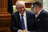 Moldavský premiér Alexandru Munteanu nepríjemne oznámil svoju rezignáciu v piatok. 2 moldavsky premier alexandru munteanu neprijemne oznamil svoju rezignaciu v piatok