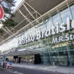 Asociácia taxi služieb žiada zrušenie exkluzívnych zmlúv s Boltom na bratislavskom letisku
