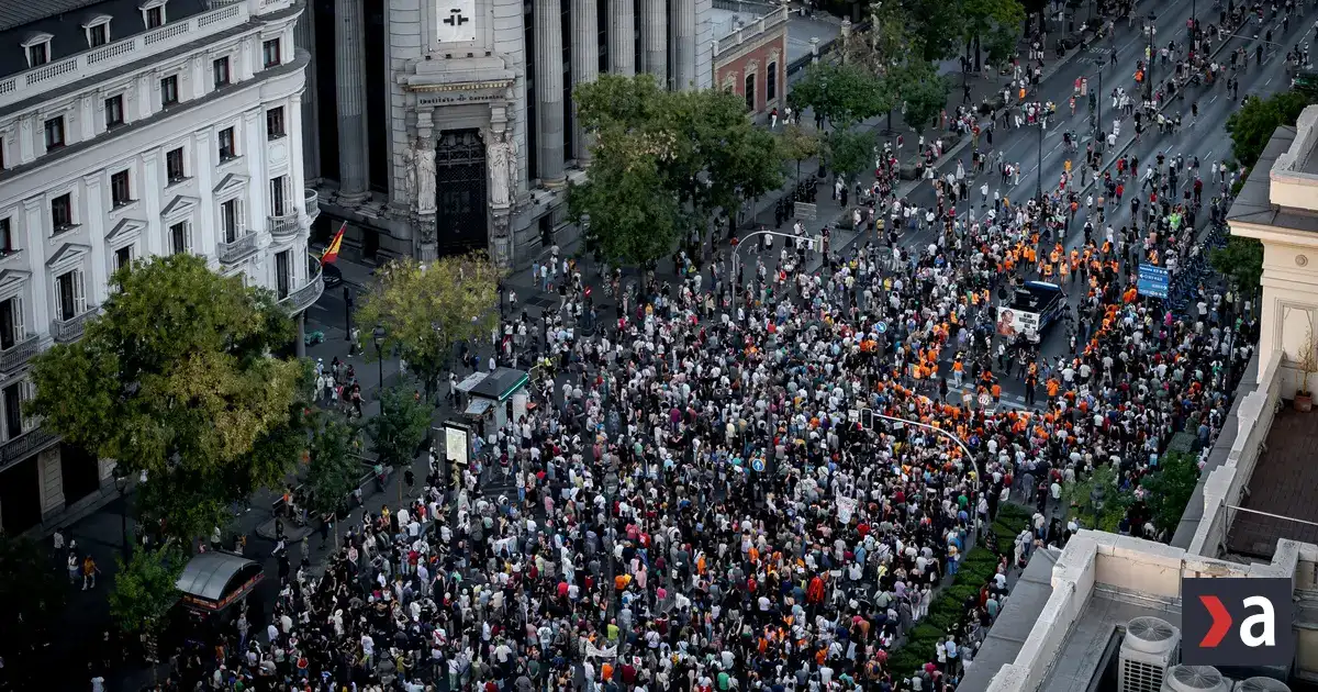 Bytová kríza v Španielsku eskaluje: tisíce ľudí žiadajú v Madride ochranu nájomníkov