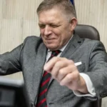 Česi sa smejú z Fica, prirovnávajú ho k popletenému kráľovi z Pyšnej princeznej