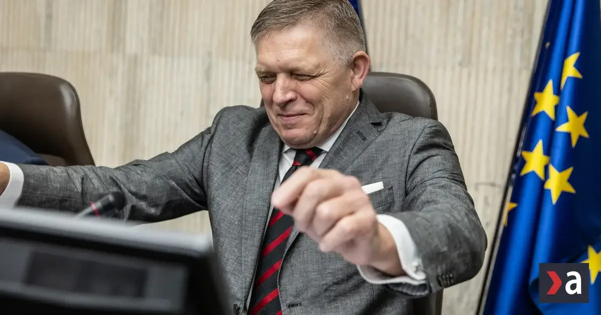 Česi sa smejú z Fica, prirovnávajú ho k popletenému kráľovi z Pyšnej princeznej
