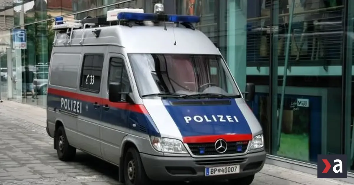 Česko-rakúska spolupráca objasnila lúpež v Břeclavi, zadržali štyri mladé ženy 3 Česko-rakúska spolupráca objasnila lúpež v Břeclavi, zadržali štyri mladé ženy