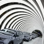 Čínske automobilky zachraňujú zahraničných motoristov. Vyčnievajú dva štáty