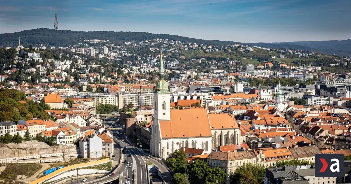 Danko o predčasných voľbách, Ráž o komunálnych. SaS premietne nahrávky z poľovníckej chaty