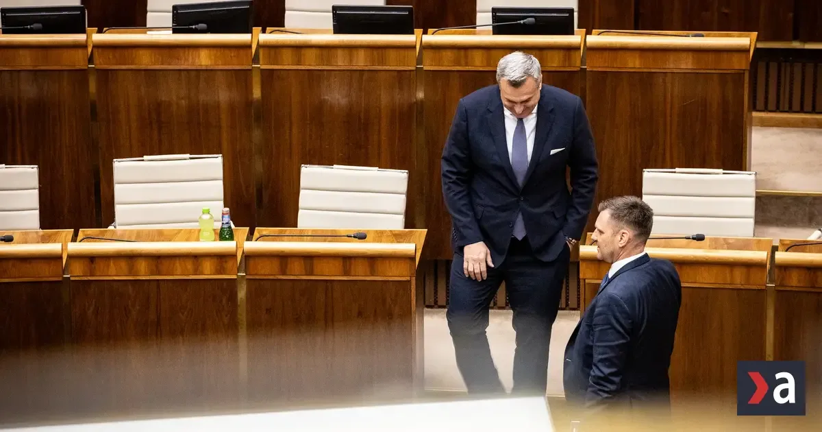 Danko sa Tarabovi vysmial na schodoch a zosadil ho. Koalíciu čakajú ťažké dni