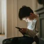 Deti a sociálne siete: Ako ich ochrániť pred nebezpečným Facebookom či Instagramom?