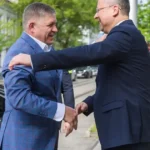 Fico zatiahne do svojho najväčšieho škandálu aj Šimečku