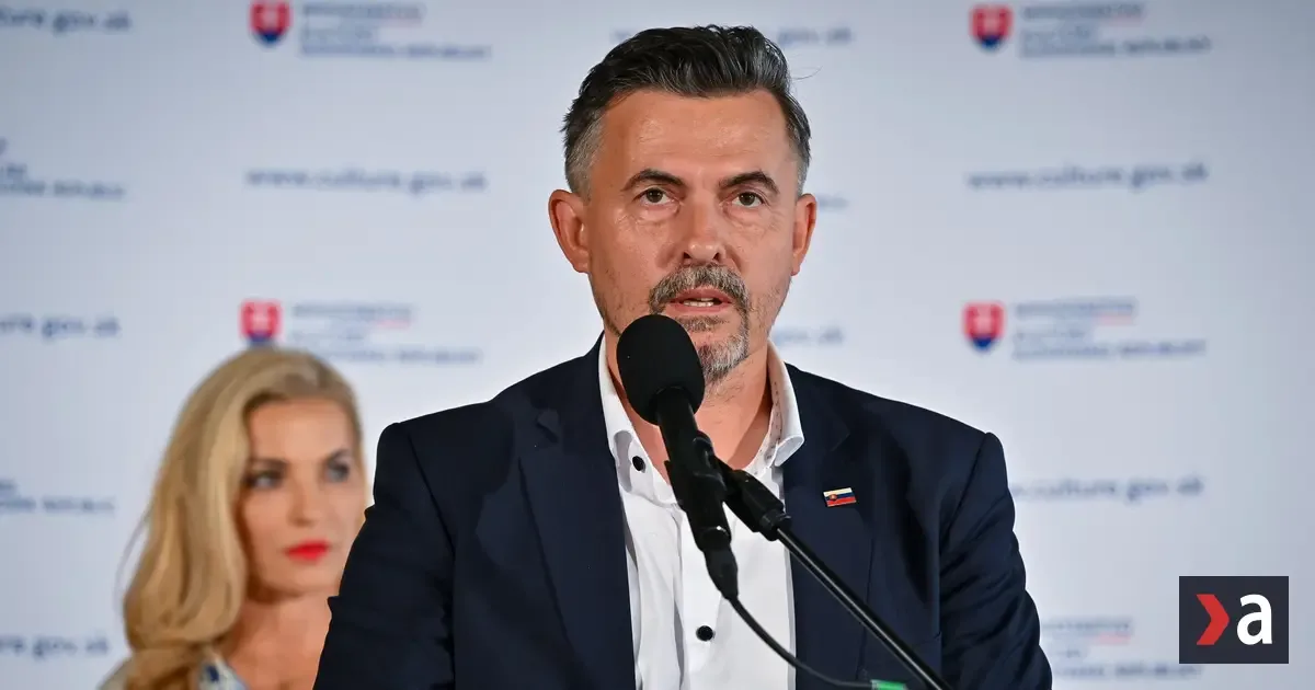 Líder progresívcov: Machala by mal skončiť v Rade STVR, tvrdí šéf Hlasu 4 Líder progresívcov: Machala by mal skončiť v Rade STVR, tvrdí šéf Hlasu