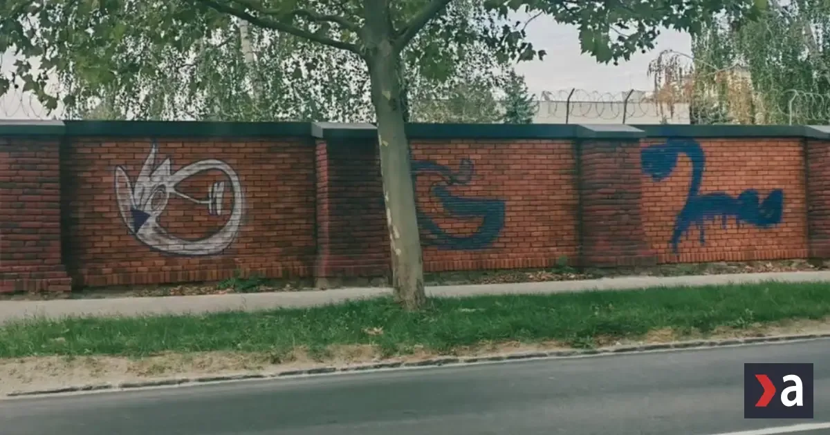 Múr okolo areálu Kukurice nevydržal, zničili ho vandali 2 Múr okolo areálu Kukurice nevydržal, zničili ho vandali
