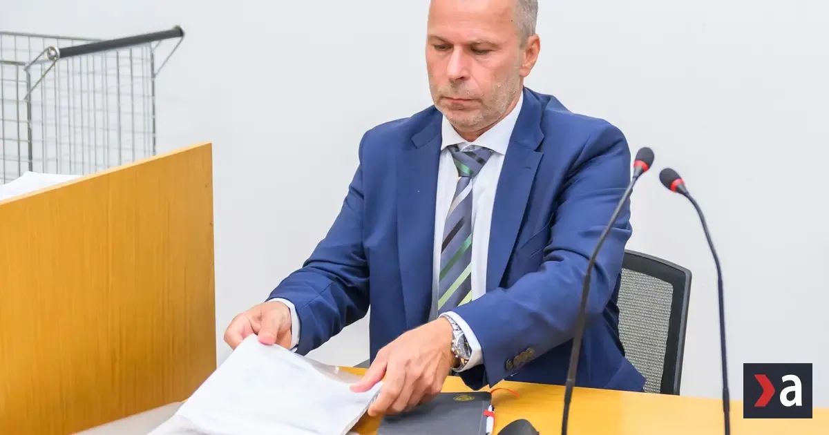 Na súde s exprezidentom polície Kovaříkom vypovedal svedok 2 Na súde s exprezidentom polície Kovaříkom vypovedal svedok