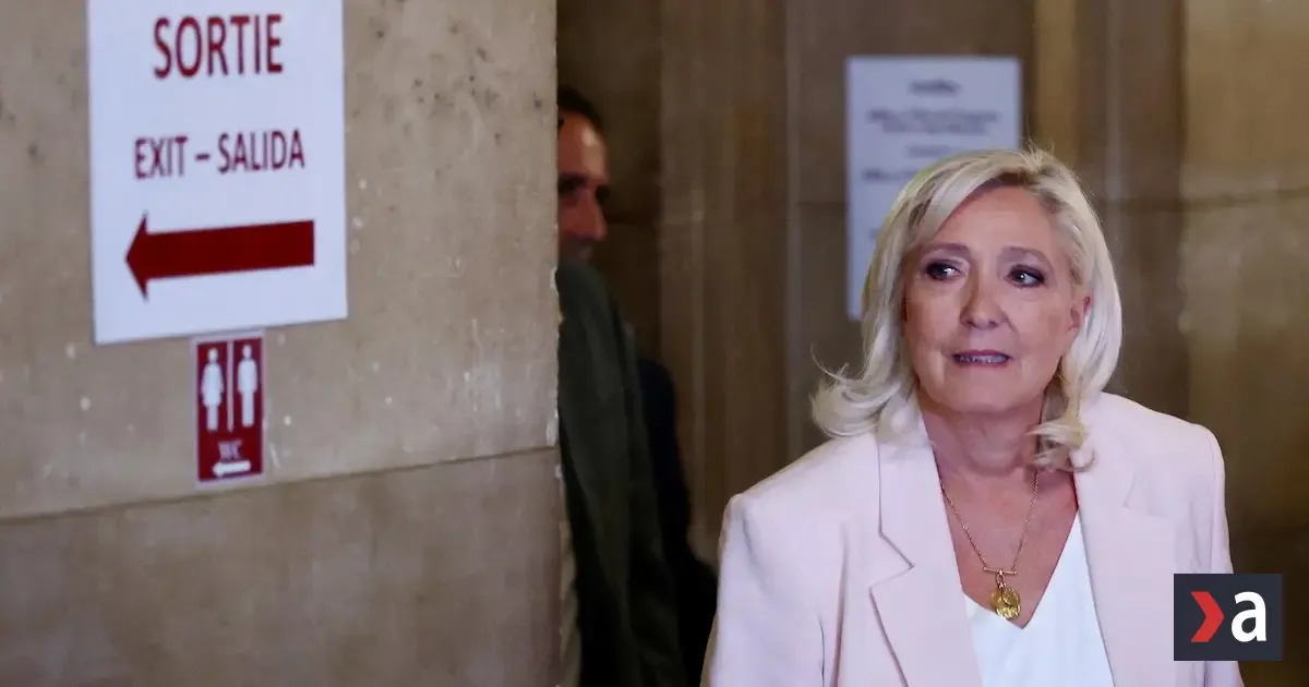 Národné združenie Marine Le Penovej posilnilo v Senáte a dosiahlo rekordný výsledok