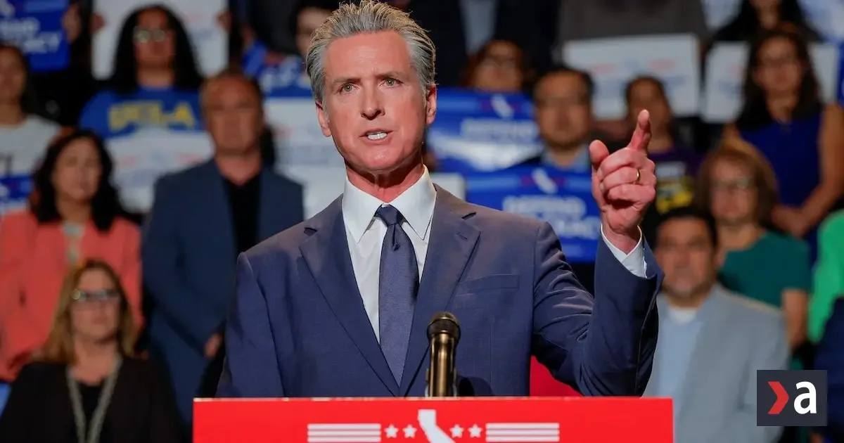 Newsom sa nechce uchádzať o Biely dom proti Harrisovej, pomohlo by to republikánom