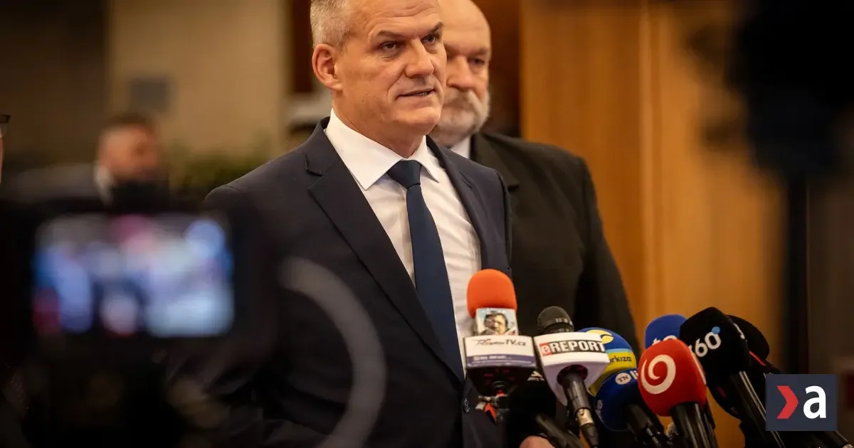 Novela zákona schválená parlamentom umožní nepočujúcim získať zbrojné preukazy E a F