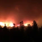Požiar na ostrove Brač zachvátil desať percent územia, evakuovali vyše 700 ľudí