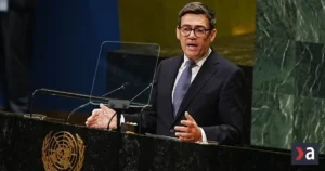 Premiér v OSN: Umelá inteligencia musí byť bezpečná a pod kontrolou štátov