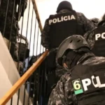 Rozsiahly policajný zásah pre podozrenie z investičného podvodu: zadržali už 10 ľudí
