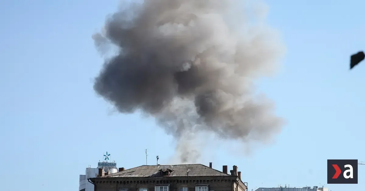Rusko útočí na Ukrajinu: Za týždeň vyše 2200 dronov a stovky bômb