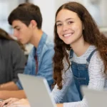 Školáci môžu získať internet zadarmo až na dva roky. Kto má nárok a ako sa registruje?