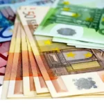 Slovensko si požičalo 2,5 miliardy eur predajom nových 10-ročných dlhopisov