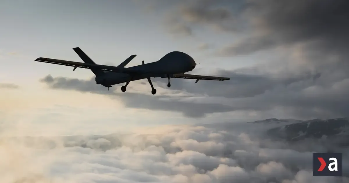 Stíhačky NATO zostrelili nad Litvou neznámy dron, údajne naložený výbušninami 4 Stíhačky NATO zostrelili nad Litvou neznámy dron, údajne naložený výbušninami