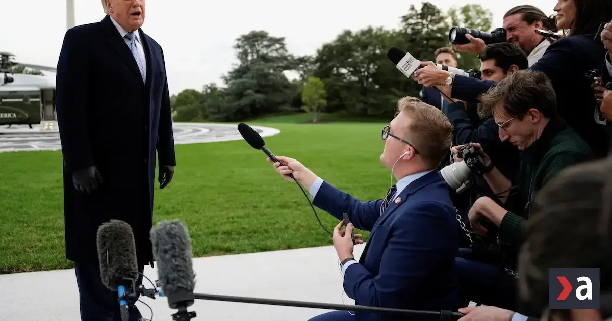 Trump nepustil CNN do lietadla Air Force One, konzervatívna stanica dostala miesto 2 Trump nepustil CNN do lietadla Air Force One, konzervatívna stanica dostala miesto