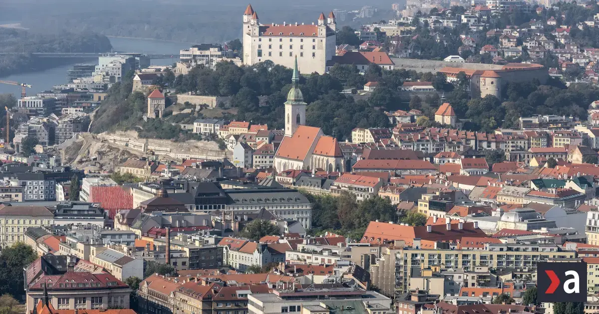 Vláda bude rokovať aj o drahých palivách, SaS to otvára, BHS otvára svoje brány 4 Vláda bude rokovať aj o drahých palivách, SaS to otvára, BHS otvára svoje brány
