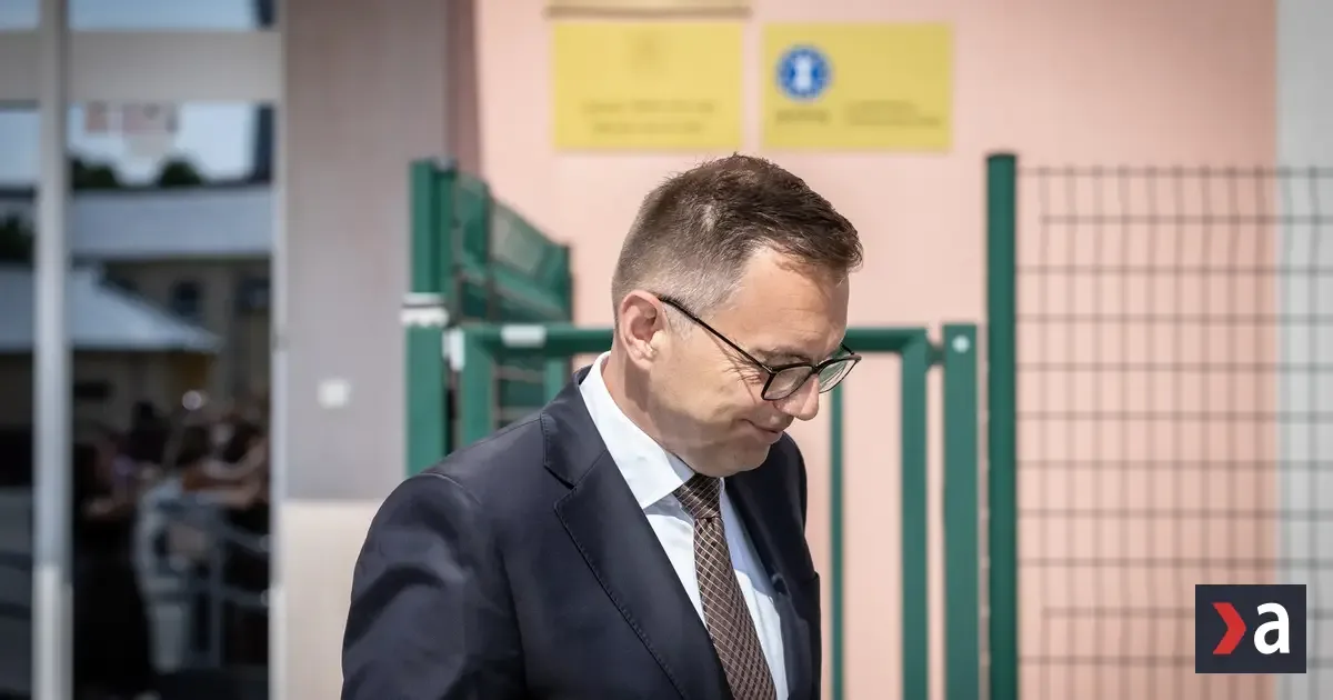 Andrej Danko ukončil kariéru Petra Kažimíra v NBS 2 Andrej Danko ukončil kariéru Petra Kažimíra v NBS