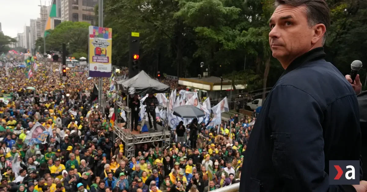 Bolsonaro pred voľbami sľubuje návrat Brazílie medzi svetové veľmoci