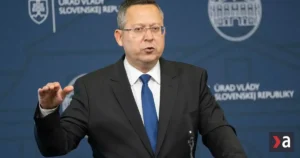 Ešte vyšší deficit? Odborníci upravili odhad pre nákup vojenskej techniky