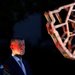 Fico prišiel za Babišom do Prahy, protestujúci mu odkázali, aby išiel do Ruska