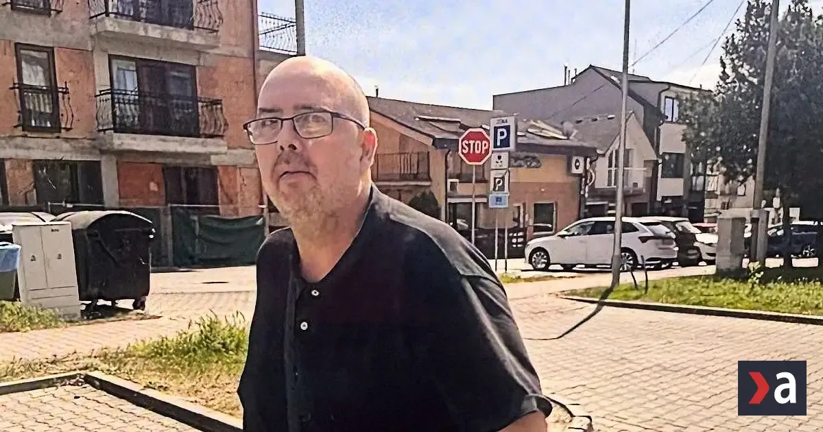 Po útoku na pošte v Senci polícia pátra po mužovi z fotografie