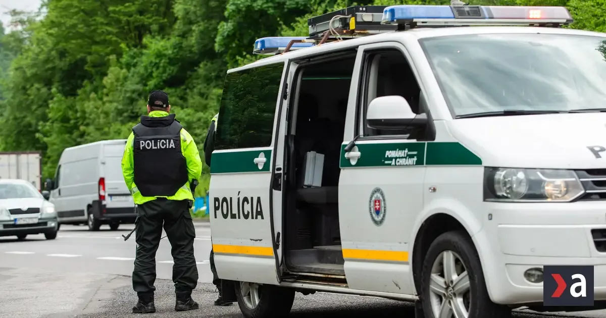 Polícia vzala do väzby mladíka, ktorý sa pred školou vyhrážal dievčine nožom