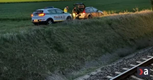 Pri Košiciach sa zrazil vlak s osobou, cestujúci musia rátať s meškaním
