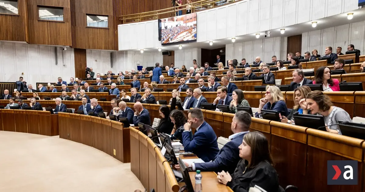 Rozpočtové rokovania na rok 2027 pokračujú, poslanci rokujú nadčas