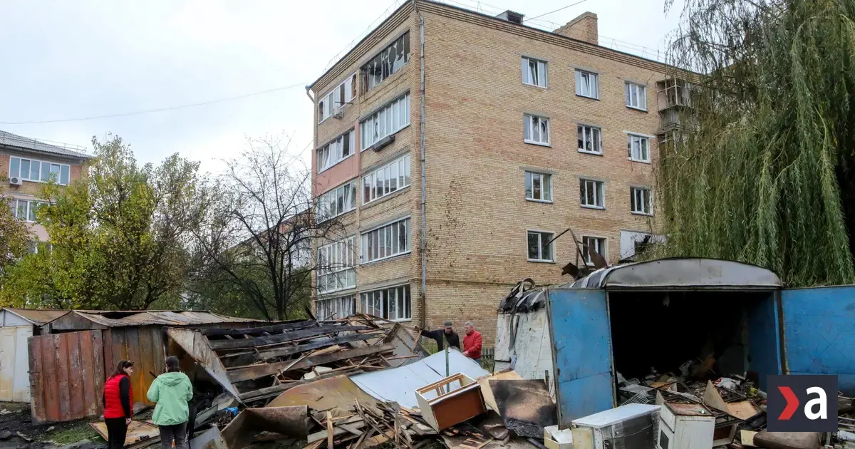 Rusko zaútočilo balistickými raketami na Kyjev, hlásia šesť zranených
