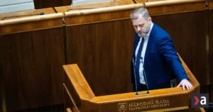 SaS kritizuje nákup sanitiek pre hasičov, vidí v ňom zákazku pre konkrétne firmy