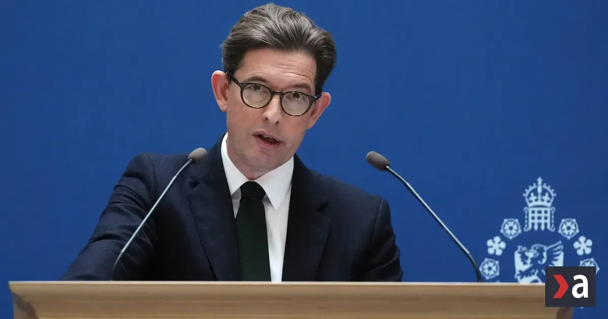 Šéf MI5 varuje pred Iránom. Teherán vraj cieli aj na britské vojenské základne