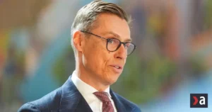 Stubb a Støre telefonovali s Putinom 90 minút. V názoroch na Ukrajinu sa rozchádzajú