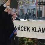 Tieto voľby neboli len o číslach. Odhalili fiasko Republiky aj hanbu Smeru